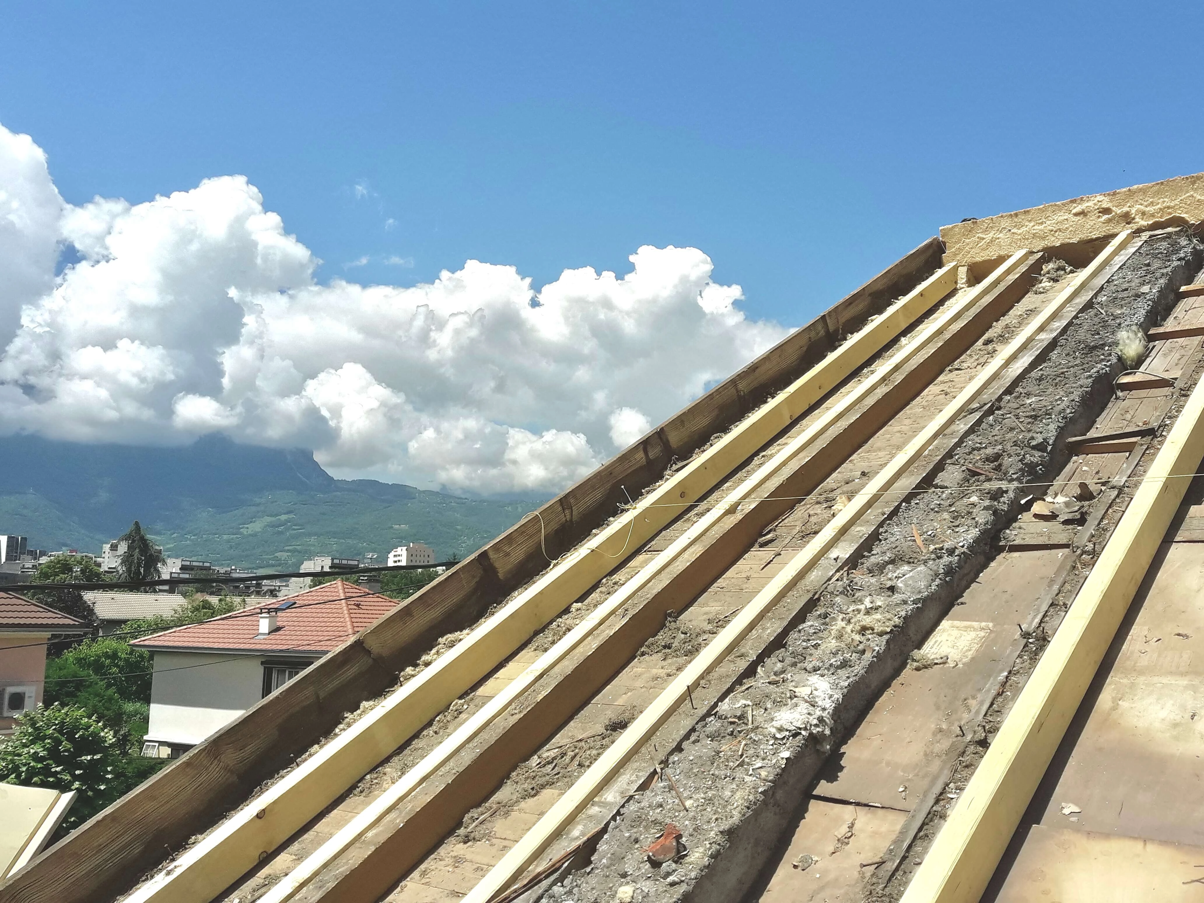 ancienne couverture;renfort de chevrons, charpente,démolition ancienne couverture;renfort de chevrons, charpente,démolition