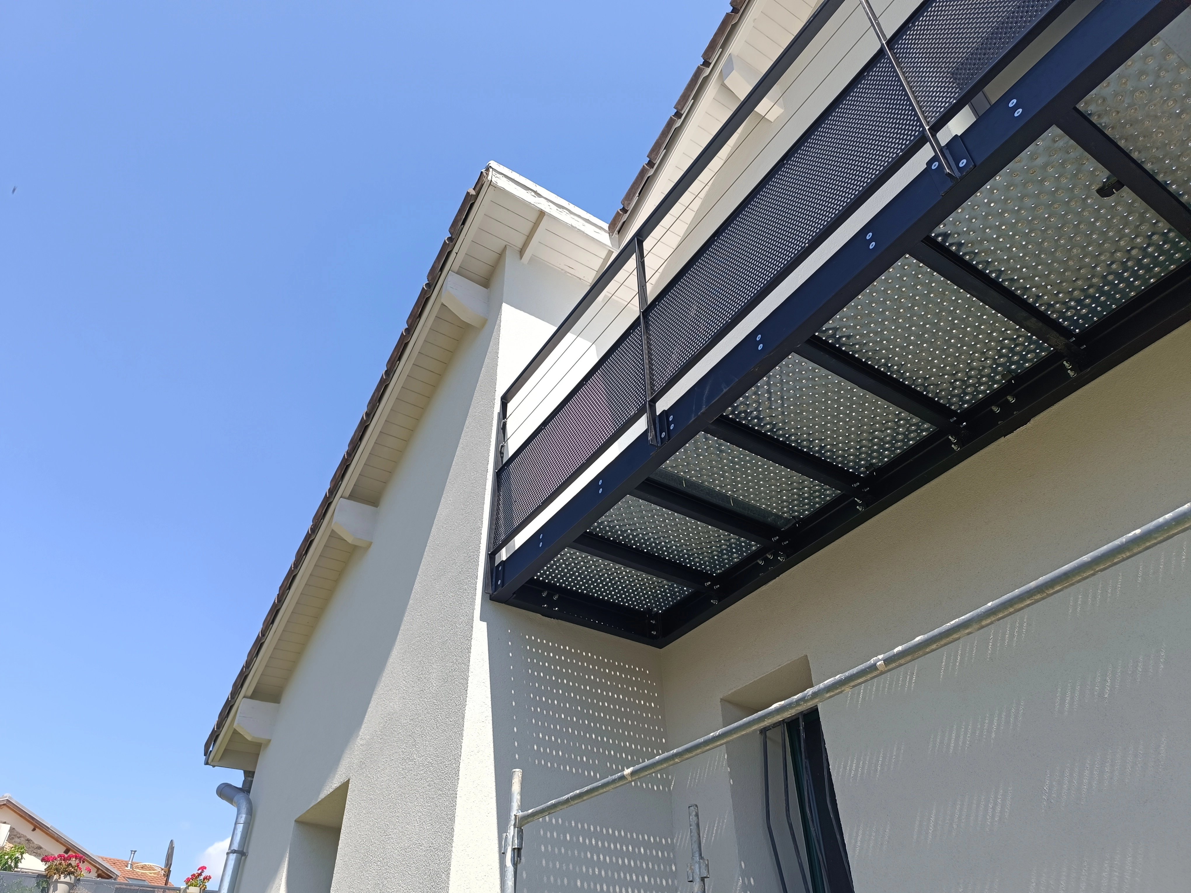 balcon;cadre;fixation;echaufaudage;applique;façade balcon;cadre;fixation;echaufaudage;applique;façade