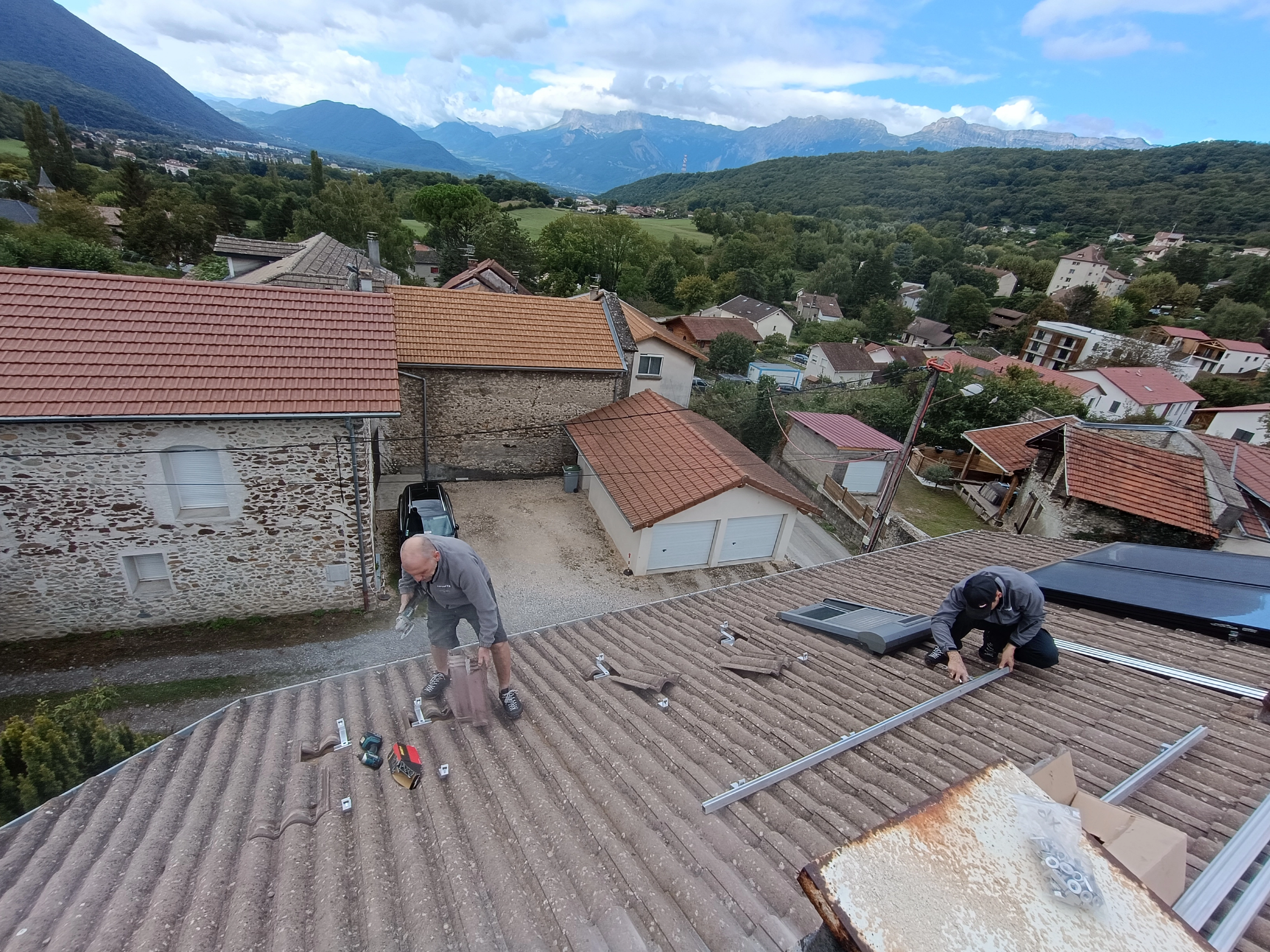 photovoltaique;production electricité autonome;revente EDF;tuile;toiture