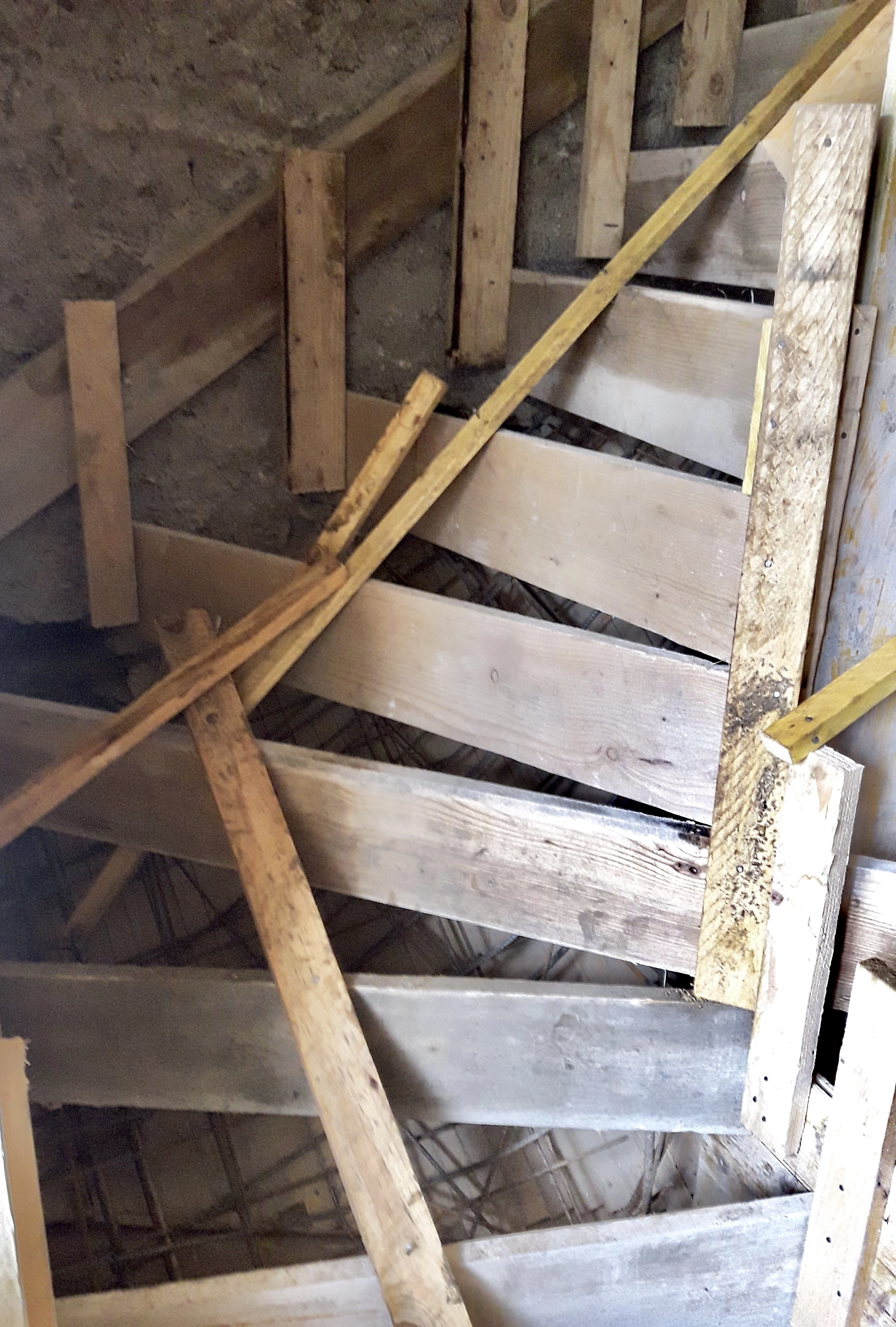  trémie, coffrage d&#039;escalier, restructuration de maison