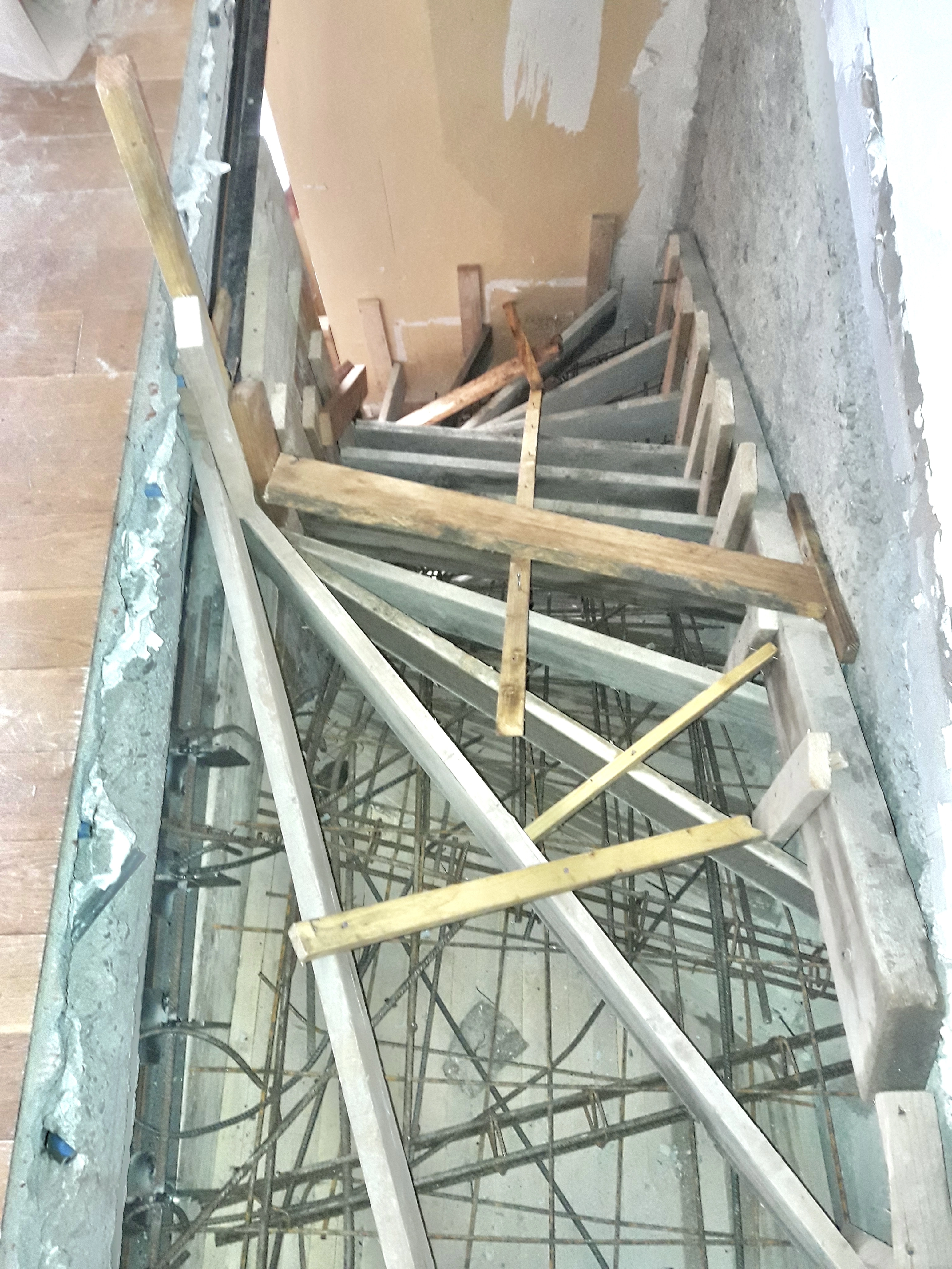 trémie, ferraillage d&#039;escalier, restructuration de maison
